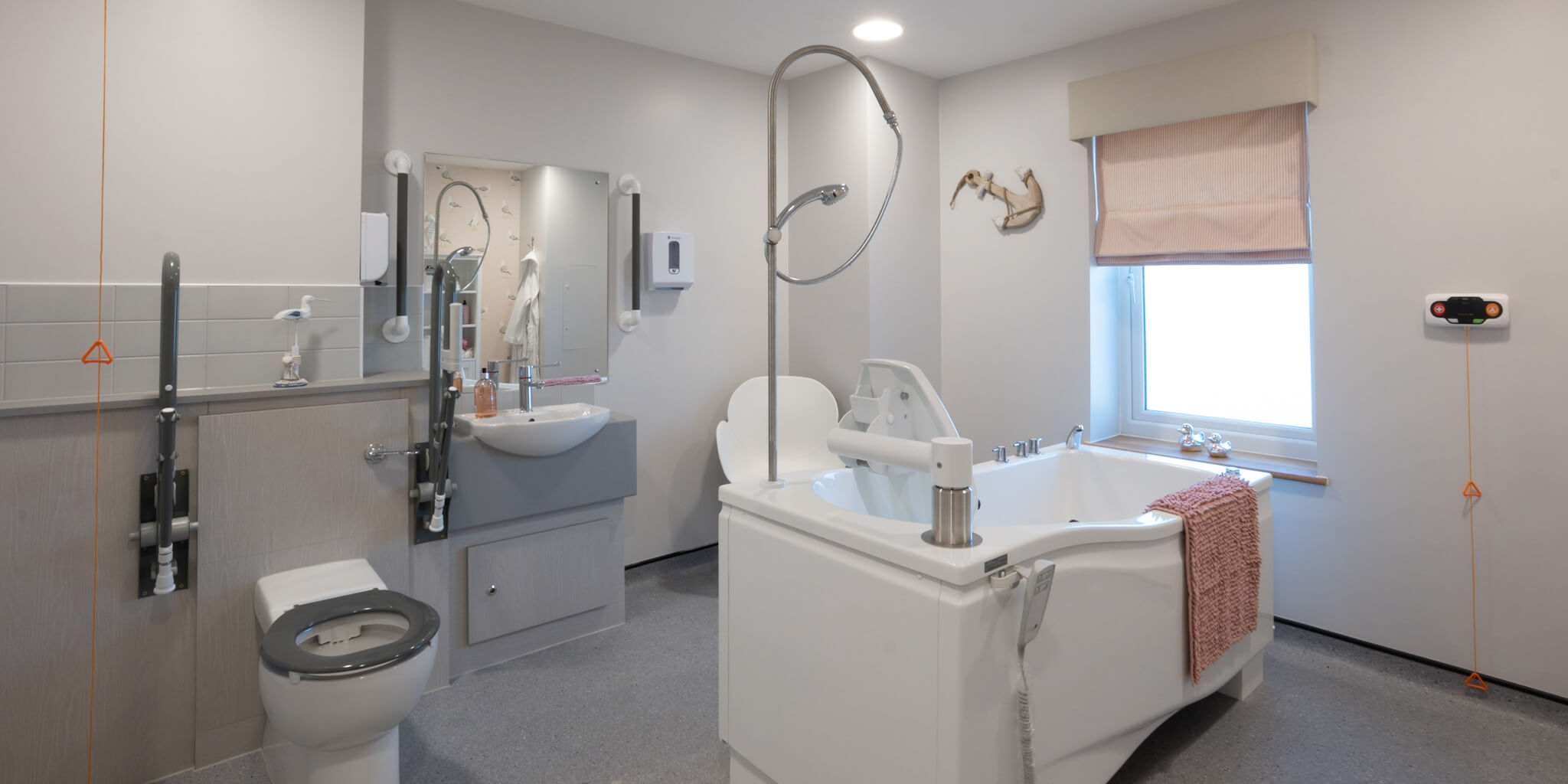 Assisted bathroom equipment